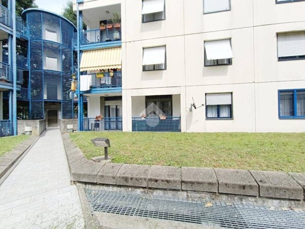 appartamento in vendita a Lentate sul Seveso in zona Copreno