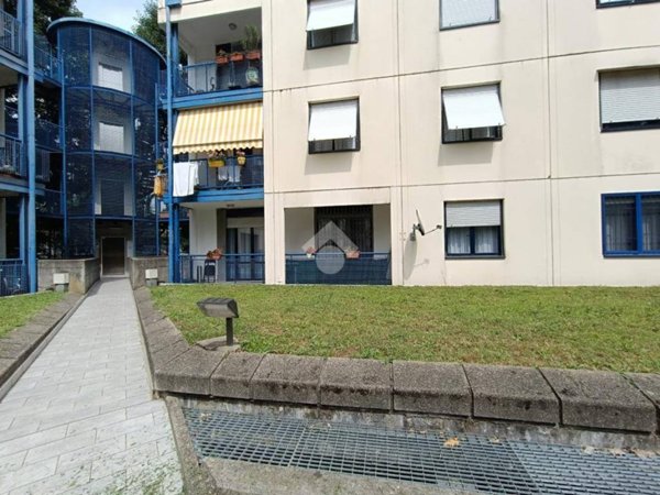 appartamento in vendita a Lentate sul Seveso in zona Copreno