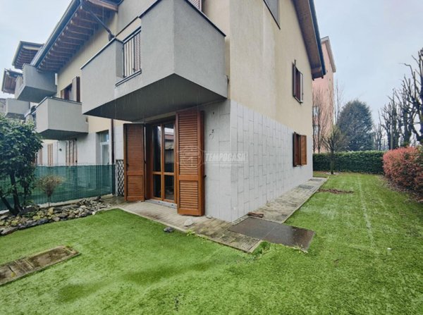 appartamento in vendita a Lentate sul Seveso in zona Camnago