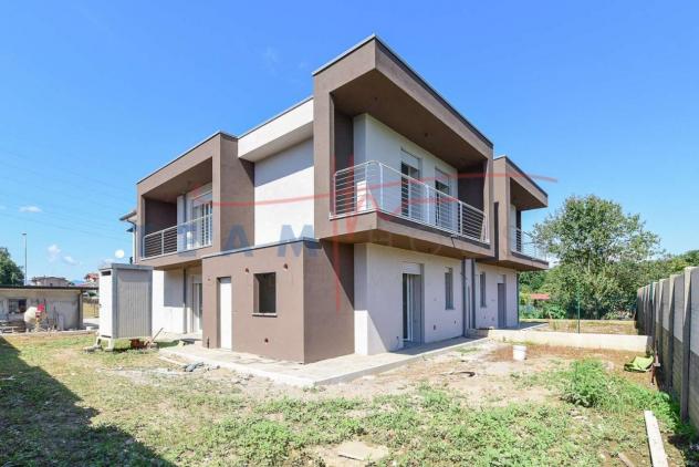 casa indipendente in vendita a Lentate sul Seveso