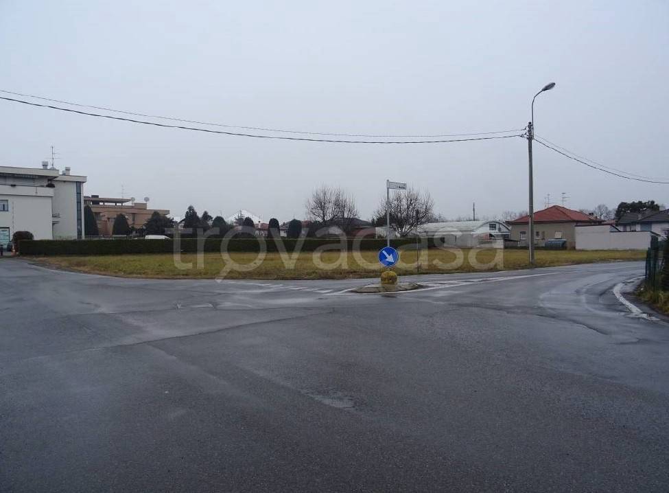 terreno edificabile in vendita a Lentate sul Seveso