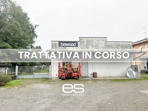 locale commerciale in vendita a Lentate sul Seveso