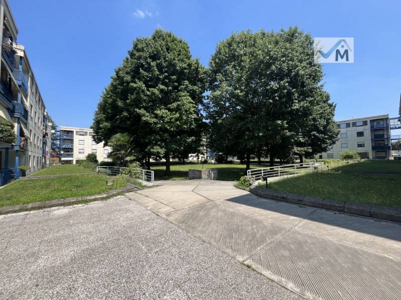 appartamento in vendita a Lentate sul Seveso in zona Copreno