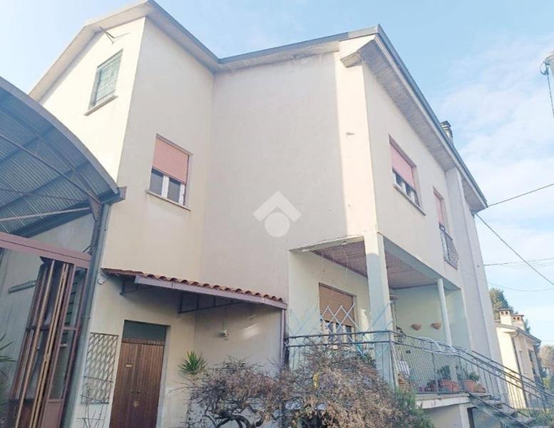 appartamento in vendita a Lentate sul Seveso in zona Camnago