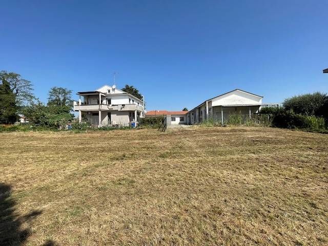 terreno edificabile in vendita a Lentate sul Seveso