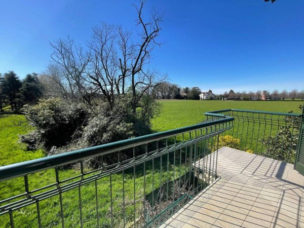 appartamento in vendita a Lentate sul Seveso in zona Birago
