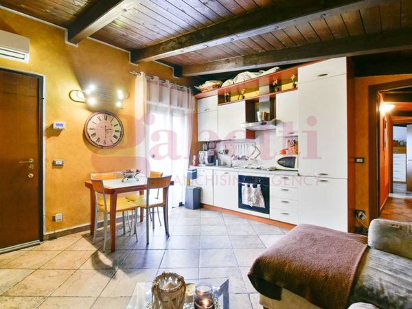 appartamento in vendita a Lentate sul Seveso