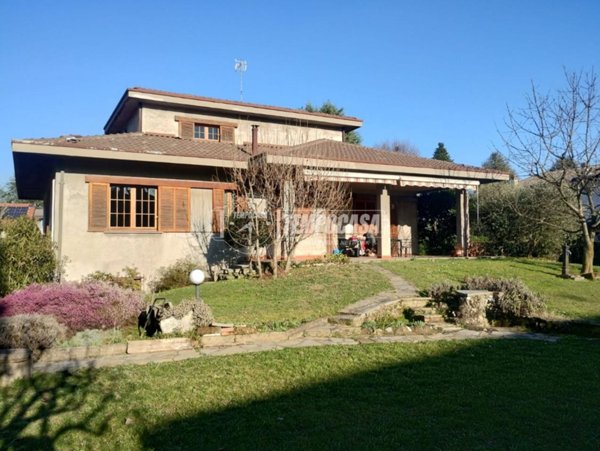 casa indipendente in vendita a Lentate sul Seveso in zona Birago