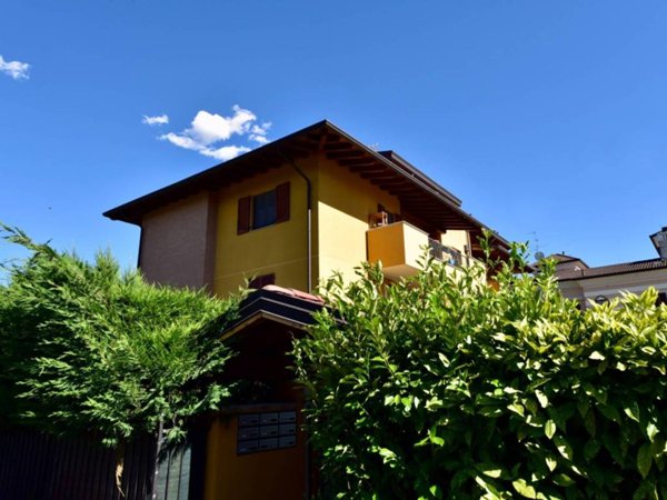appartamento in vendita a Lentate sul Seveso in zona Birago