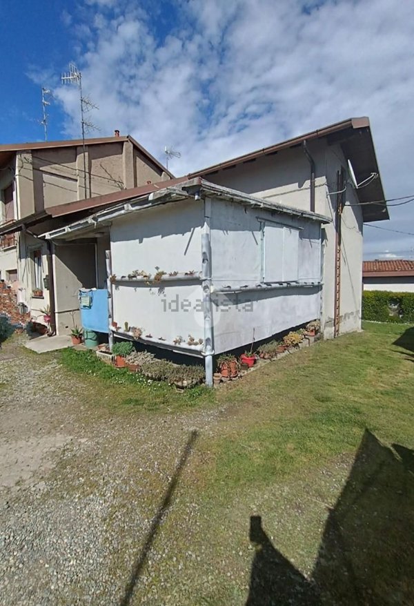 appartamento in vendita a Lentate sul Seveso in zona Mocchirolo