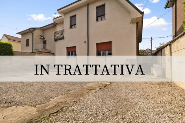 casa indipendente in vendita a Lentate sul Seveso in zona Camnago