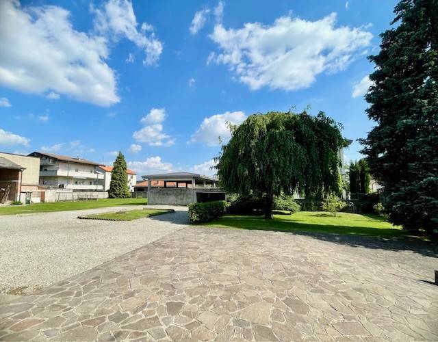 terreno edificabile in vendita a Lentate sul Seveso in zona Camnago