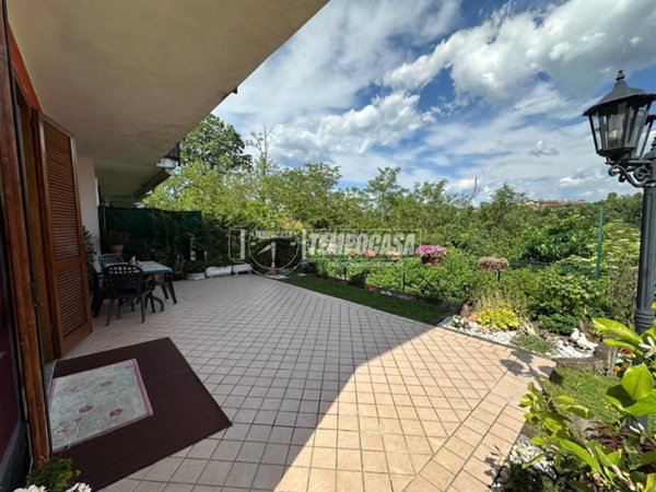 casa indipendente in vendita a Lentate sul Seveso