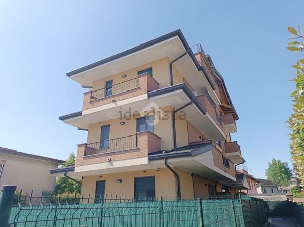 appartamento in vendita a Lentate sul Seveso in zona Copreno