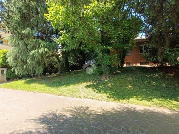 casa indipendente in vendita a Lentate sul Seveso in zona Copreno