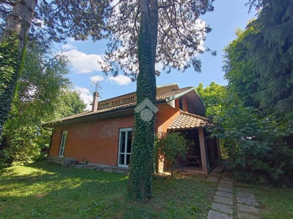 casa indipendente in vendita a Lentate sul Seveso in zona Copreno