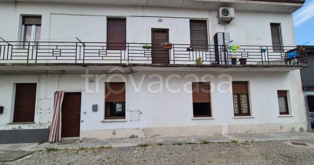 appartamento in vendita a Lentate sul Seveso in zona Camnago
