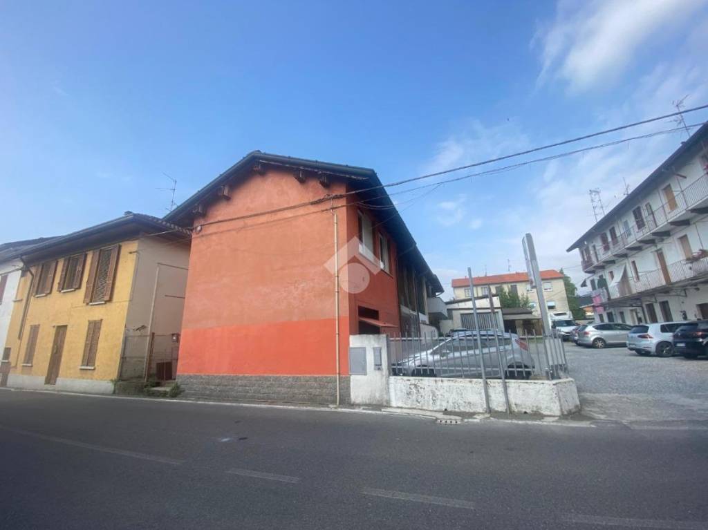 appartamento in vendita a Lentate sul Seveso in zona Camnago