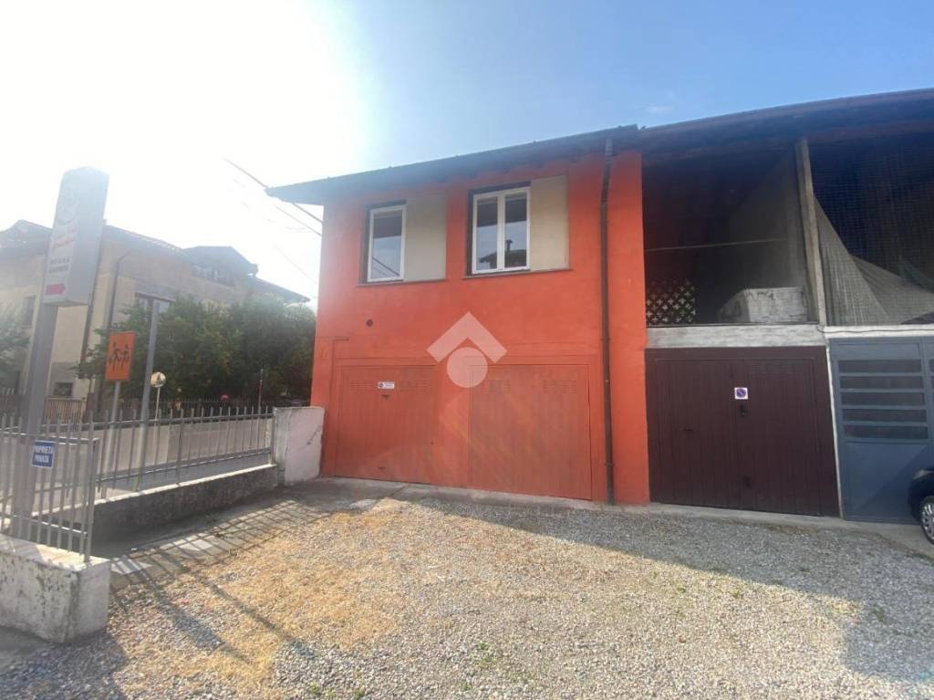 appartamento in vendita a Lentate sul Seveso in zona Camnago