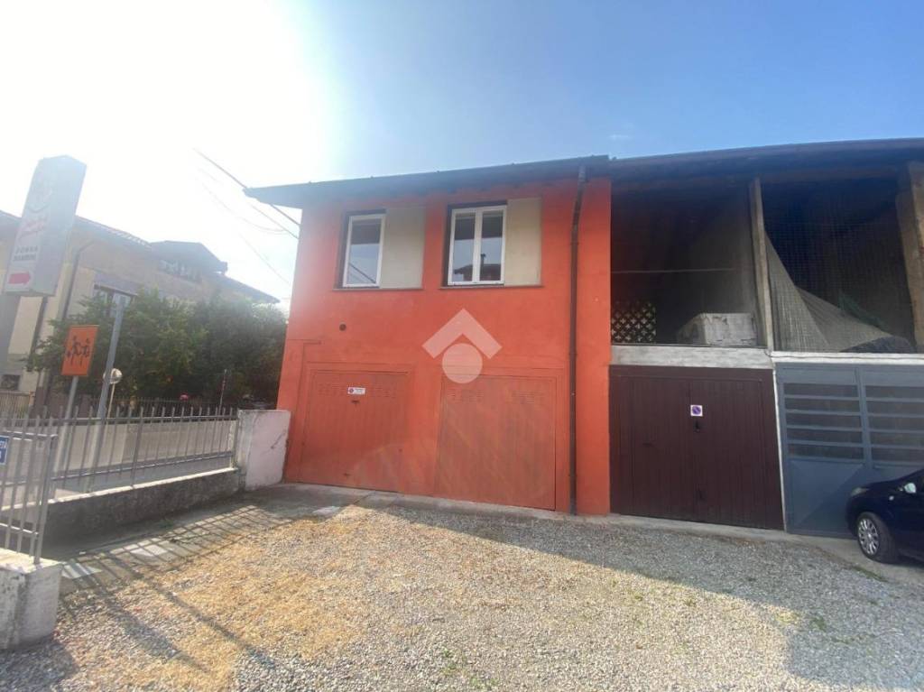 appartamento in vendita a Lentate sul Seveso in zona Camnago