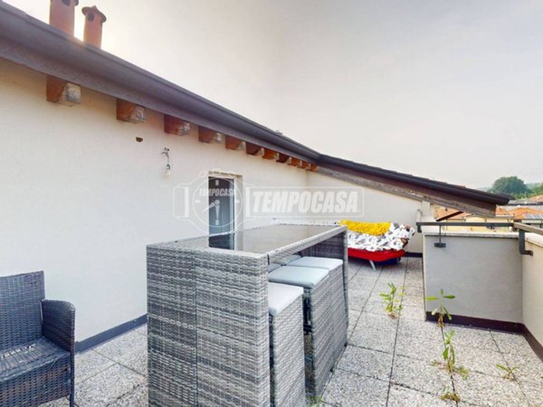 appartamento in vendita a Lentate sul Seveso in zona Camnago