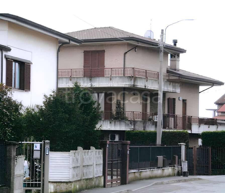 appartamento in vendita a Lentate sul Seveso