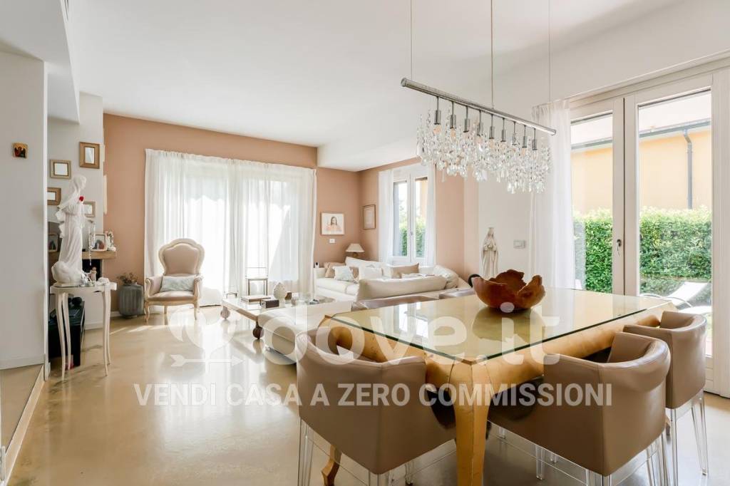 casa indipendente in vendita a Lentate sul Seveso in zona Camnago