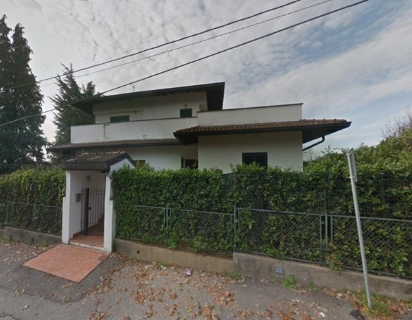 casa indipendente in vendita a Lentate sul Seveso