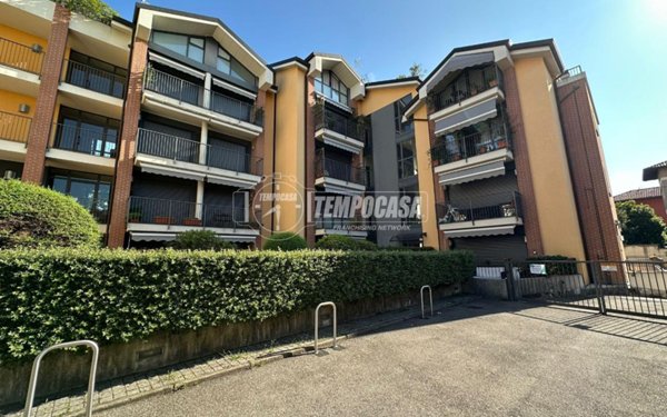 appartamento in vendita a Lentate sul Seveso in zona Camnago