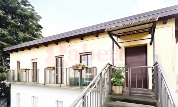 attico in vendita a Lentate sul Seveso