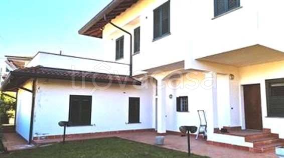 appartamento in vendita a Lentate sul Seveso