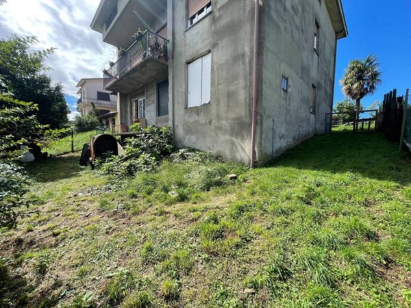 casa indipendente in vendita a Lentate sul Seveso