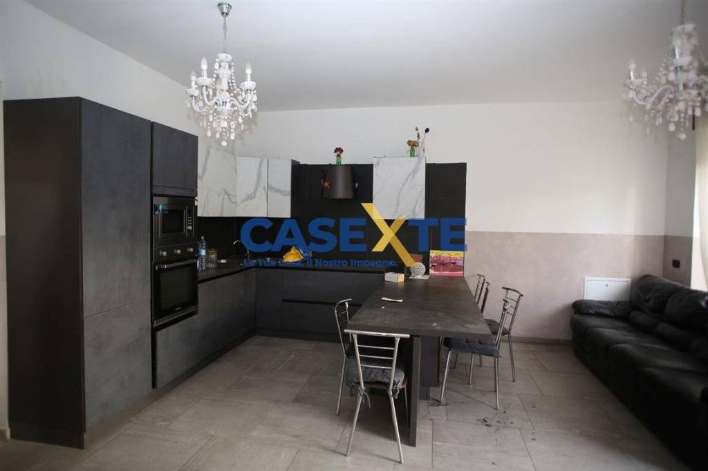 casa indipendente in vendita a Lentate sul Seveso