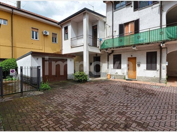 casa indipendente in vendita a Lentate sul Seveso
