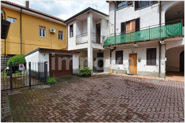 casa indipendente in vendita a Lentate sul Seveso