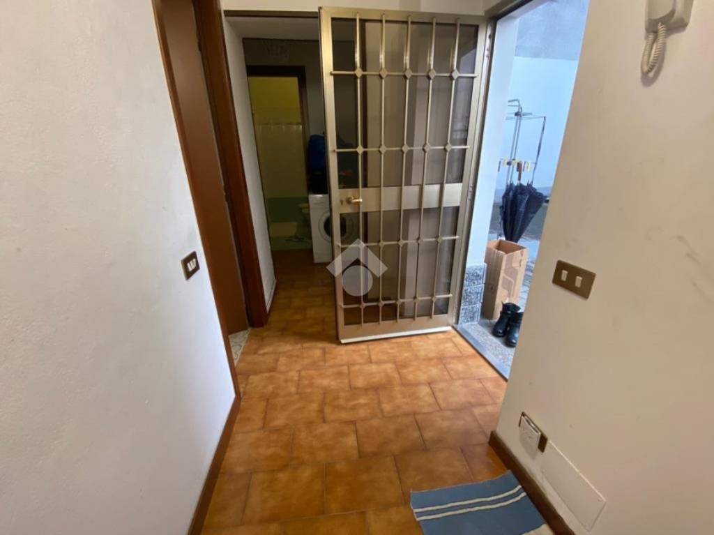 casa indipendente in vendita a Lentate sul Seveso in zona Birago