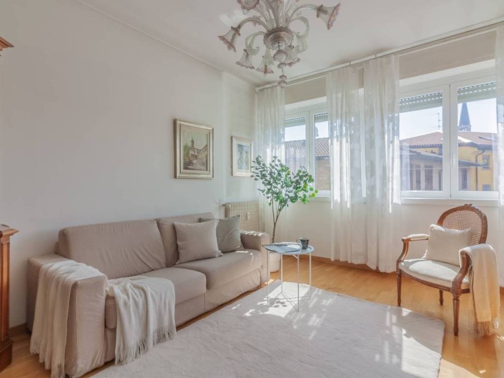 appartamento in vendita a Lentate sul Seveso