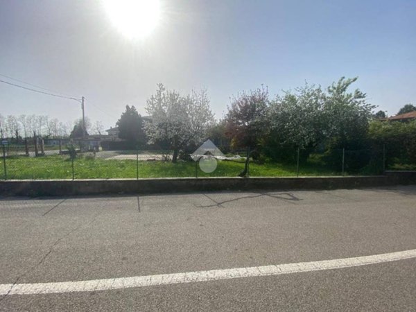 terreno edificabile in vendita a Lentate sul Seveso in zona Cimnago