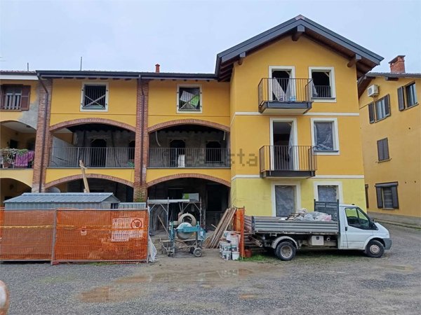 appartamento in vendita a Lentate sul Seveso in zona Copreno