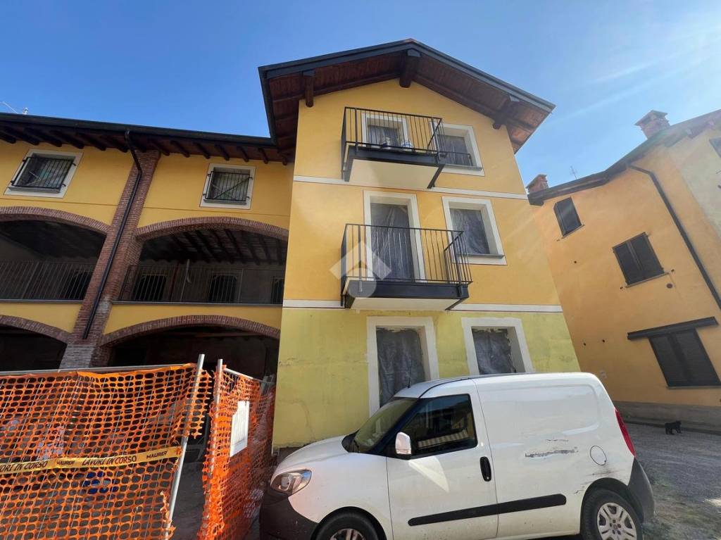 appartamento in vendita a Lentate sul Seveso in zona Copreno