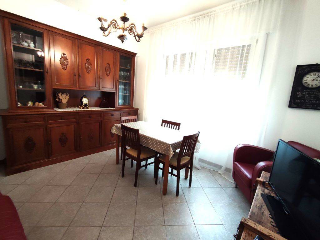 appartamento in vendita a Lentate sul Seveso in zona Camnago