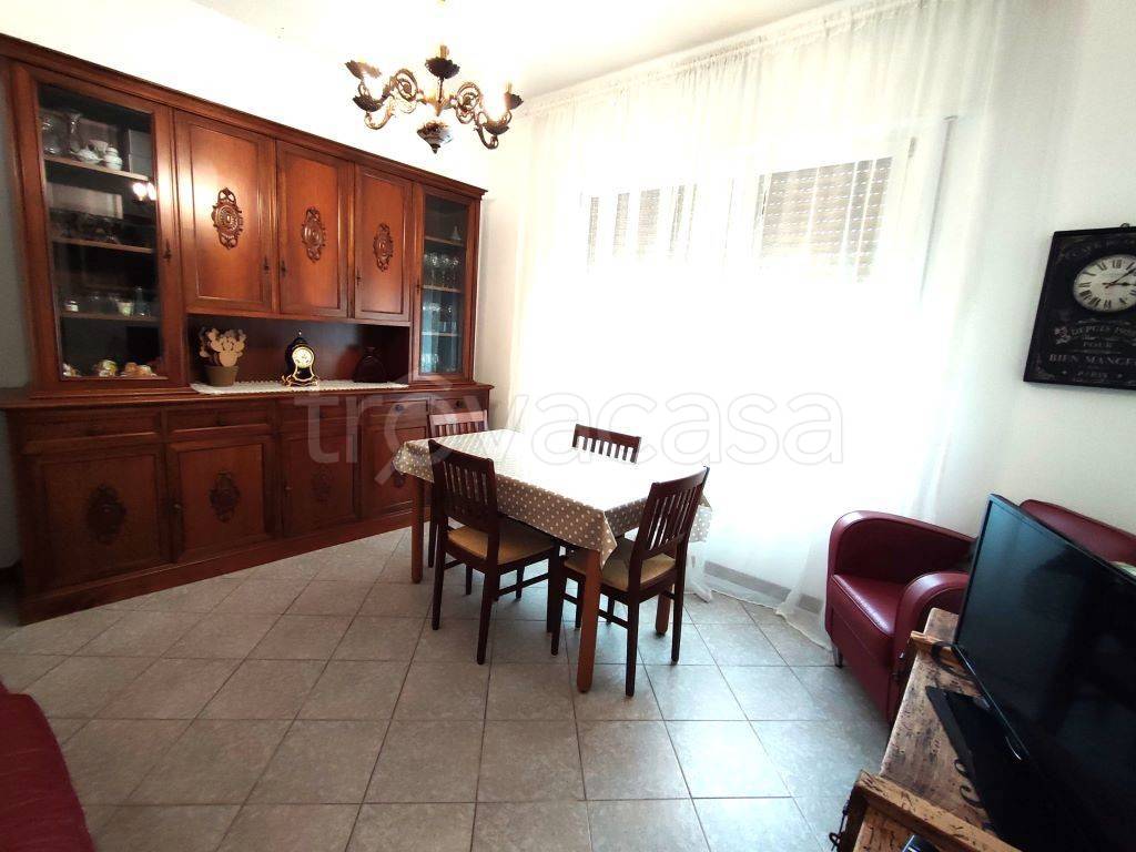 appartamento in vendita a Lentate sul Seveso in zona Camnago