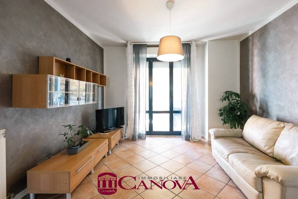 appartamento in vendita a Lentate sul Seveso