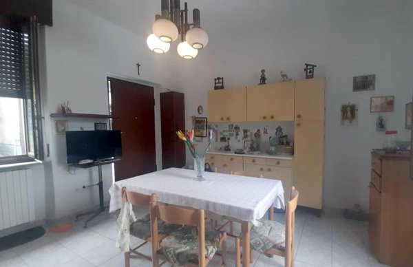 appartamento in vendita a Lentate sul Seveso in zona Camnago