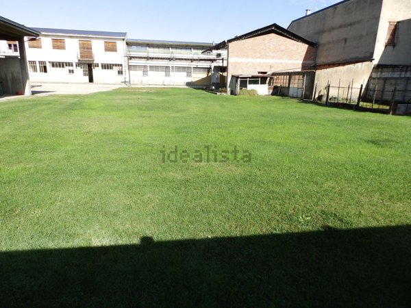 terreno edificabile in vendita a Lentate sul Seveso in zona Camnago