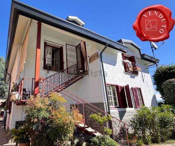 appartamento in vendita a Lentate sul Seveso in zona Camnago