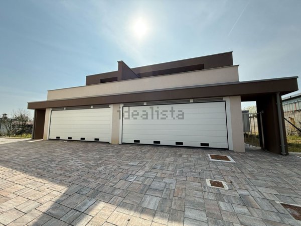 casa indipendente in vendita a Lentate sul Seveso