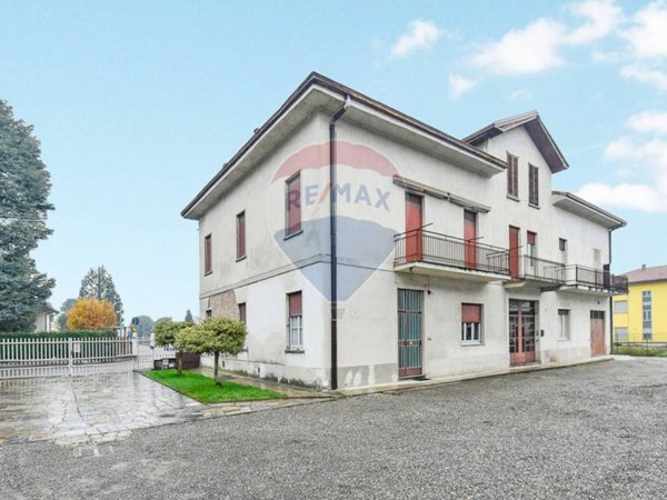 casa indipendente in vendita a Lentate sul Seveso in zona Cimnago