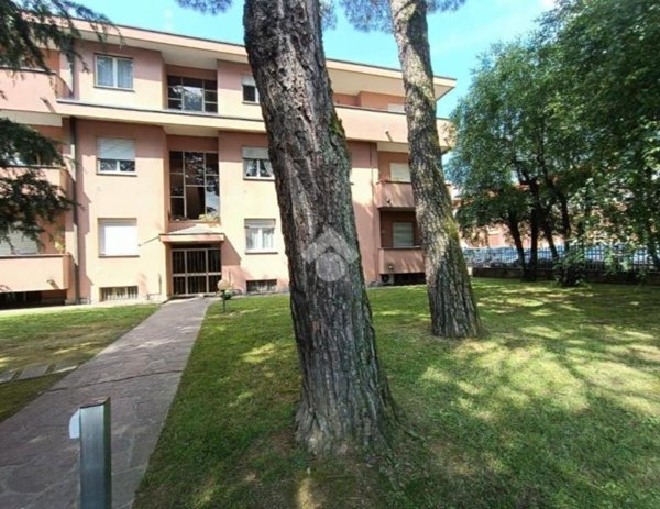 appartamento in vendita a Lentate sul Seveso in zona Birago
