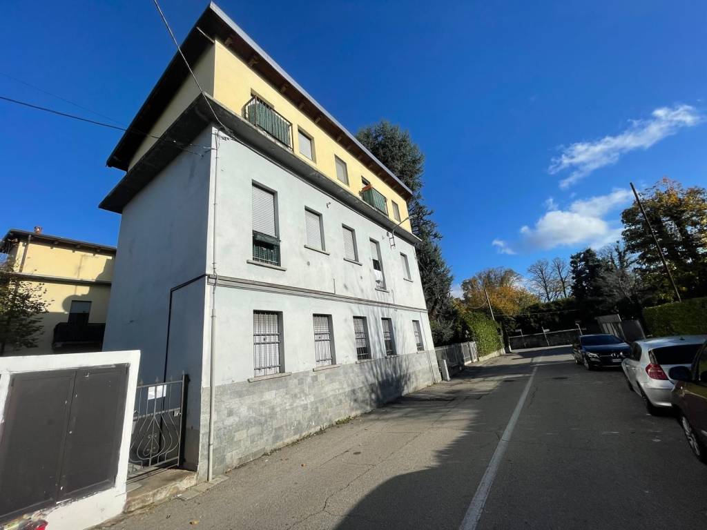 appartamento in vendita a Lentate sul Seveso